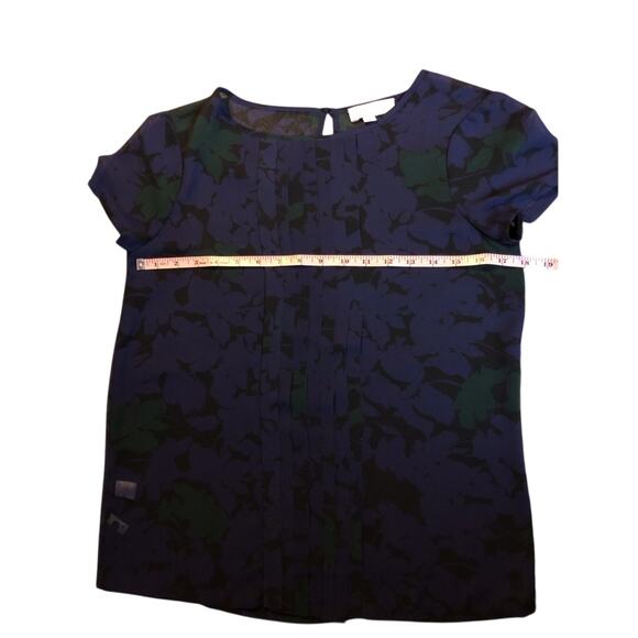Ann Taylor Loft Purple Black Green Floral Short Sleeve Top Feminine Ruffle Front - Picture 9 of 16